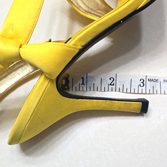 Nina yellow heels sz 8.5 - Picture 16 of 16